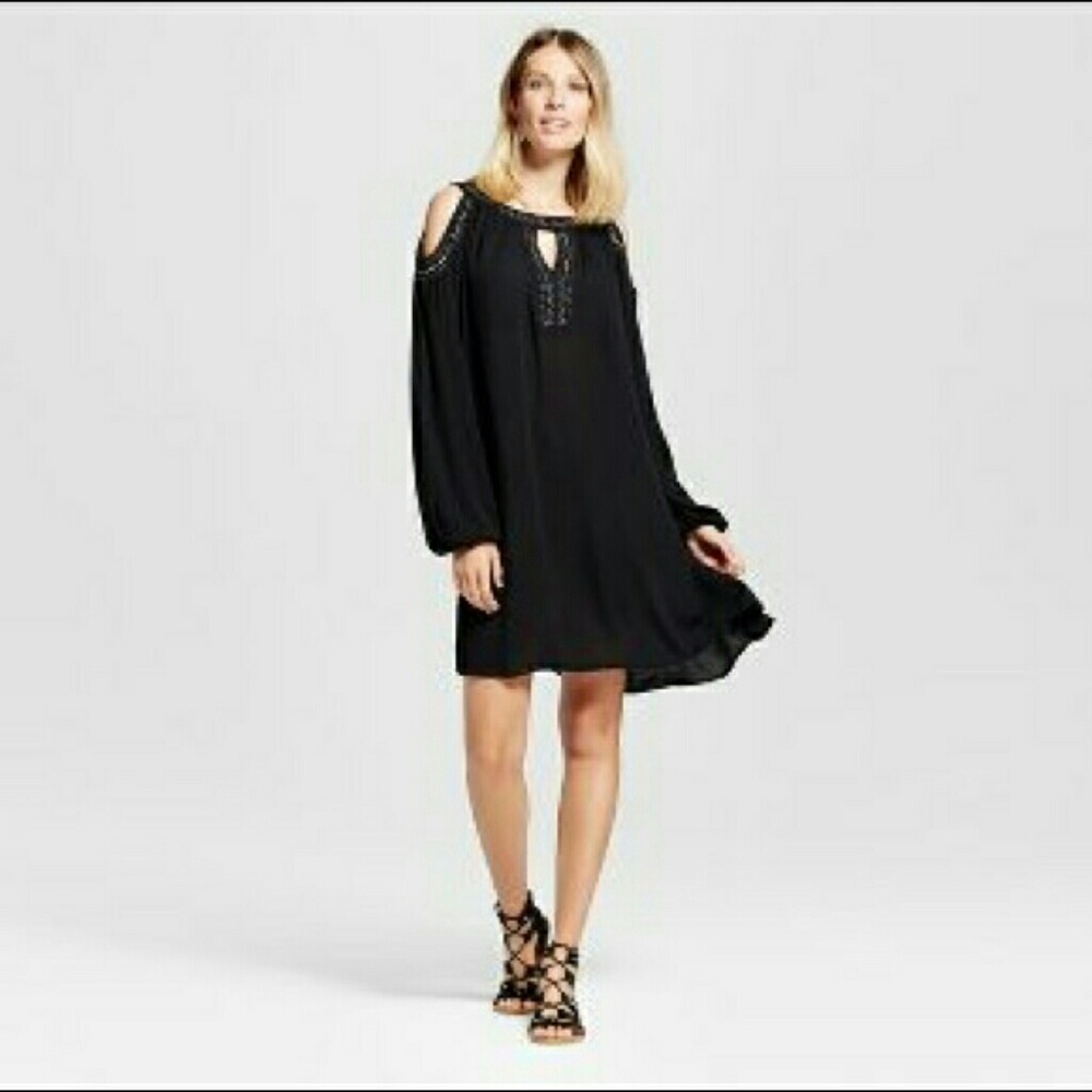 COPY - Knox Rose Cold Shoulder dress